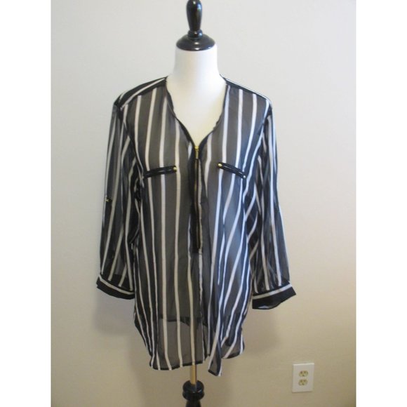ROUGE Tops - ROUGE SHEER BLACK AND WHITE BLOUSE 2X NWOT GOLD ZIPPER ON FRONT 3/4 SLEEVE